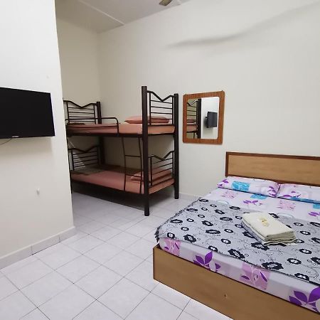 Nipahmas Chalet Pekan Pangkor Esterno foto