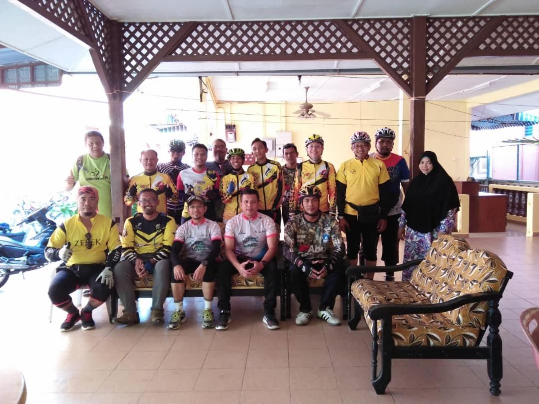 Nipahmas Chalet Pekan Pangkor Esterno foto
