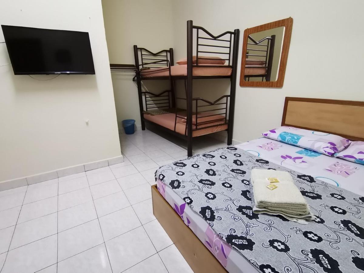 Nipahmas Chalet Pekan Pangkor Esterno foto